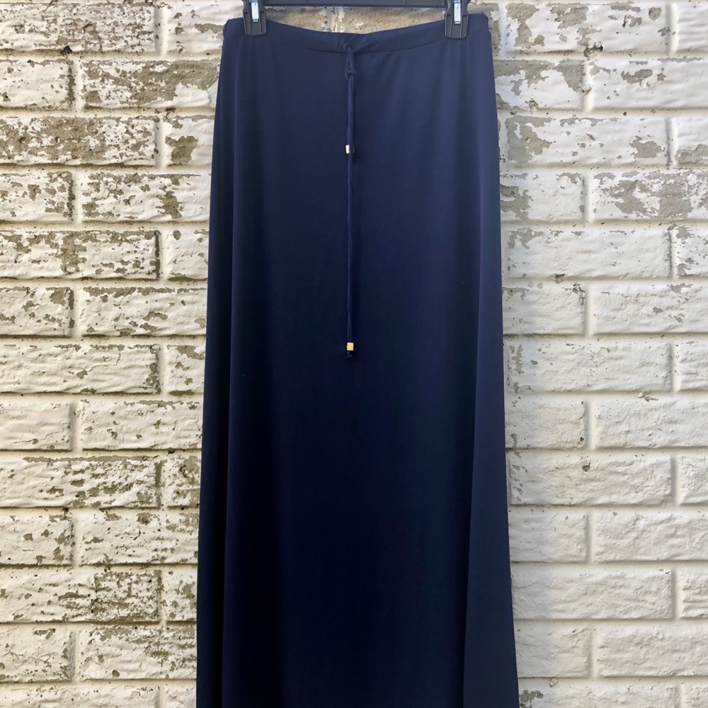 Flor length skirt